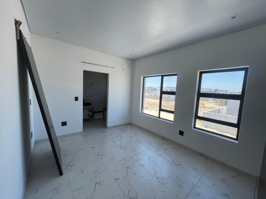 4 Bedroom Property for Sale in Sandown Western Cape